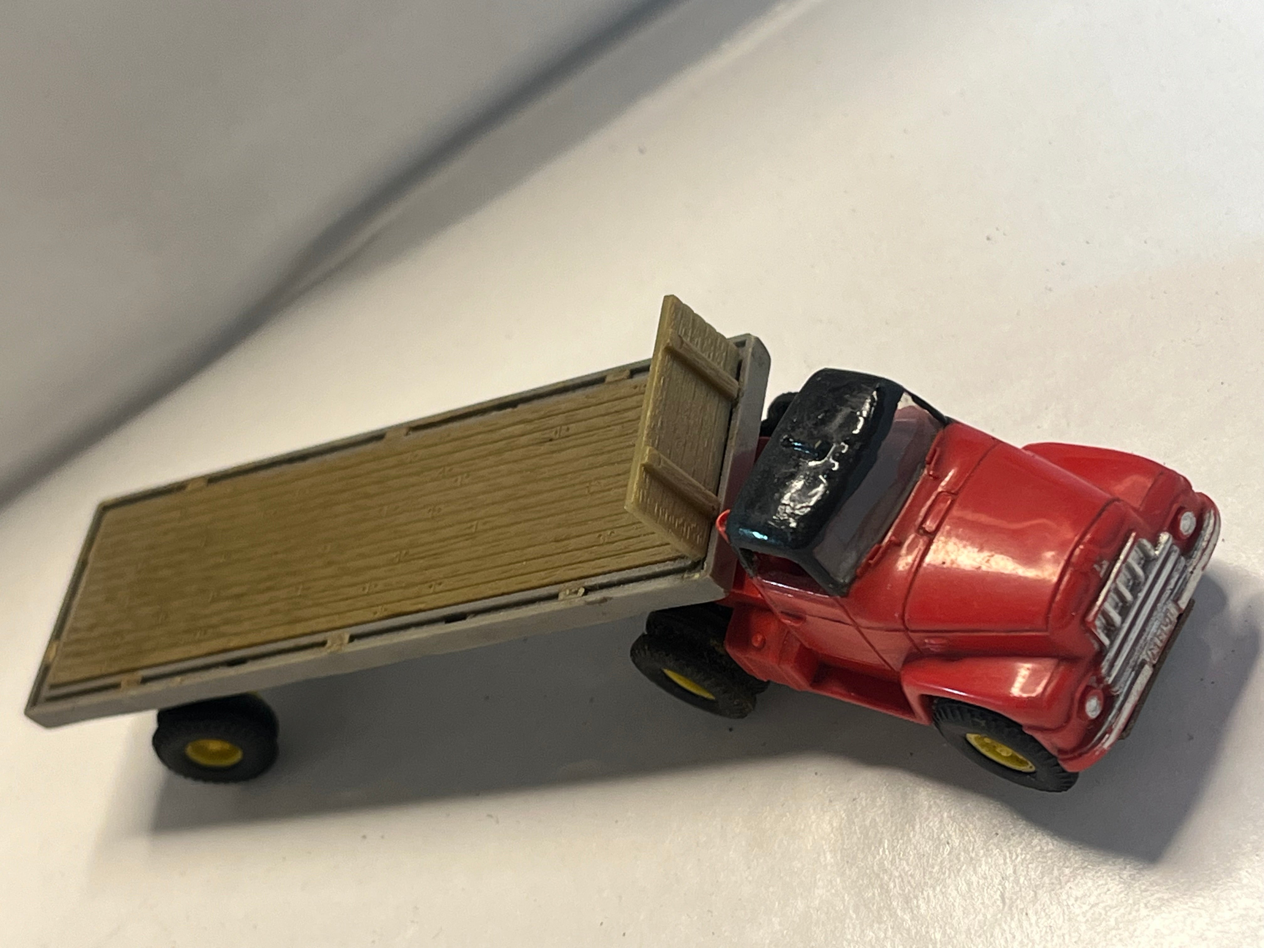 RARE Aurora International Semi Truck and Tractor Trailer Vibrator Slot Car